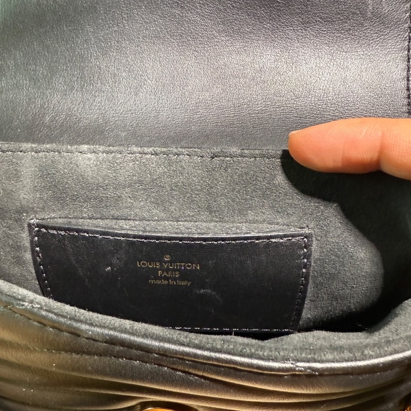 Louis Vuitton New Wave Multi-Pochette - Picture 8 of 10